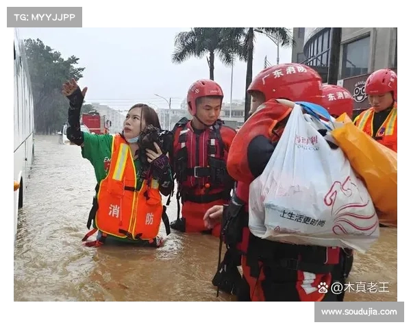 湖北人,沉默的坚强!暴雨肆虐,湖北人民依旧默默承受,一线救援力量无声奉献 湖北人,沉默的坚强!暴雨肆虐,湖北人民依旧默默承受,一线救援力量无声奉献